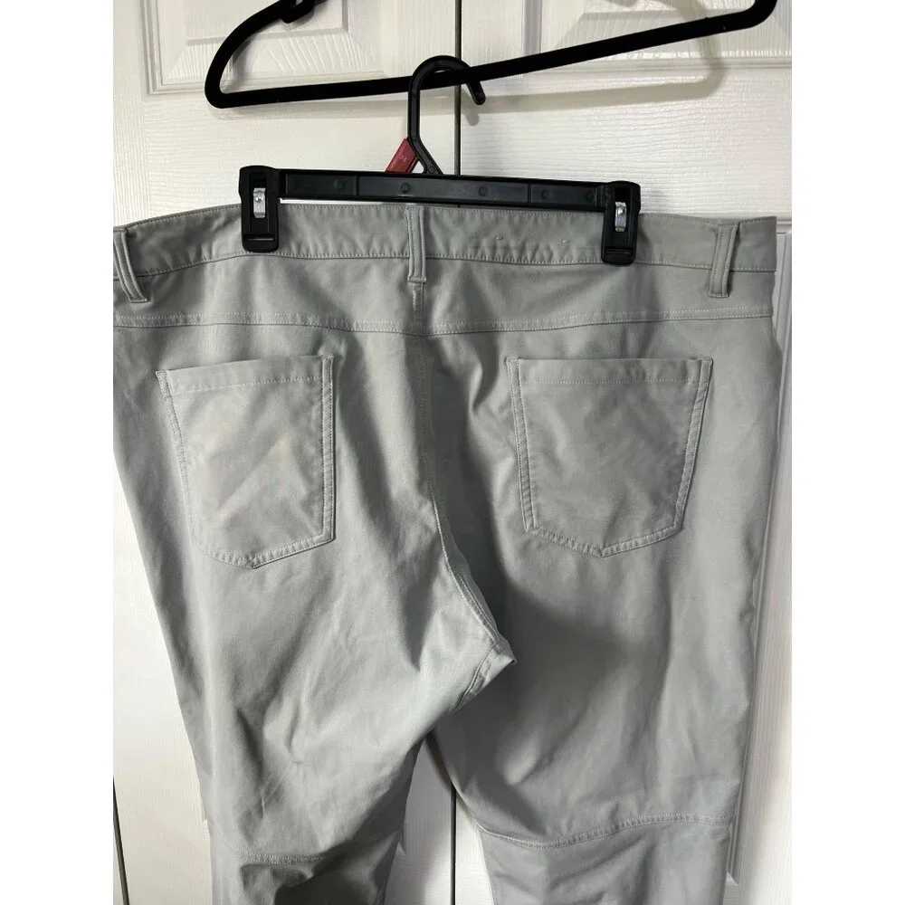 Lululemon Mens Light Gray ABC Pants Size 40 With Back & Front Pockets - Comfy